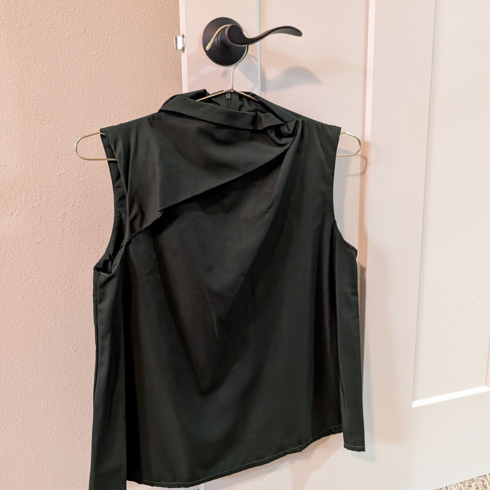 Fibreto Sleeveless Blouse And Pants Set